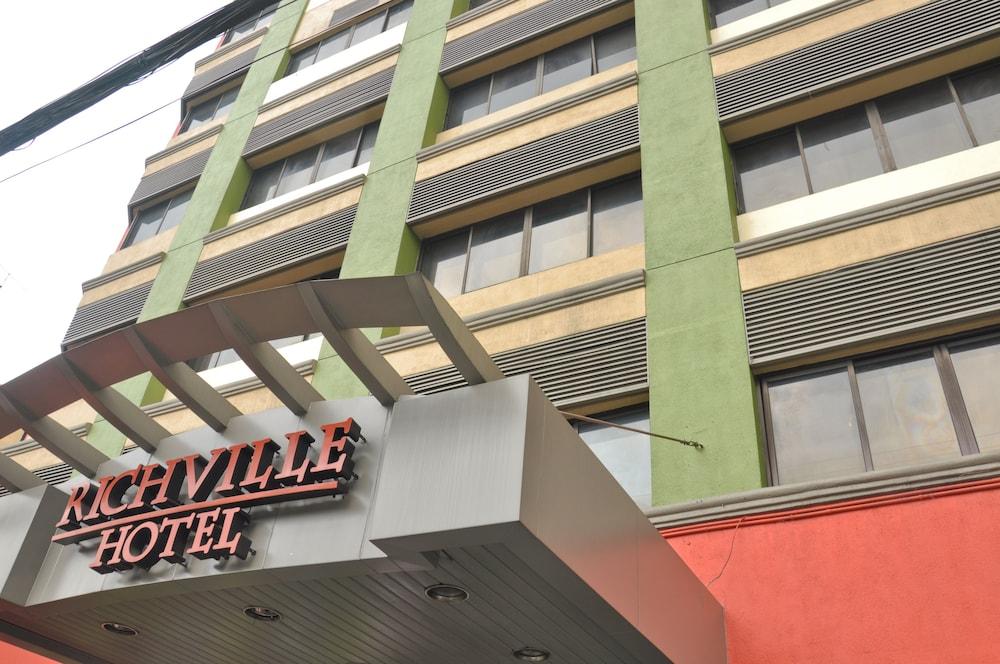 โรงแรมริชวิลล์ Mandaluyong ภายนอก รูปภาพ