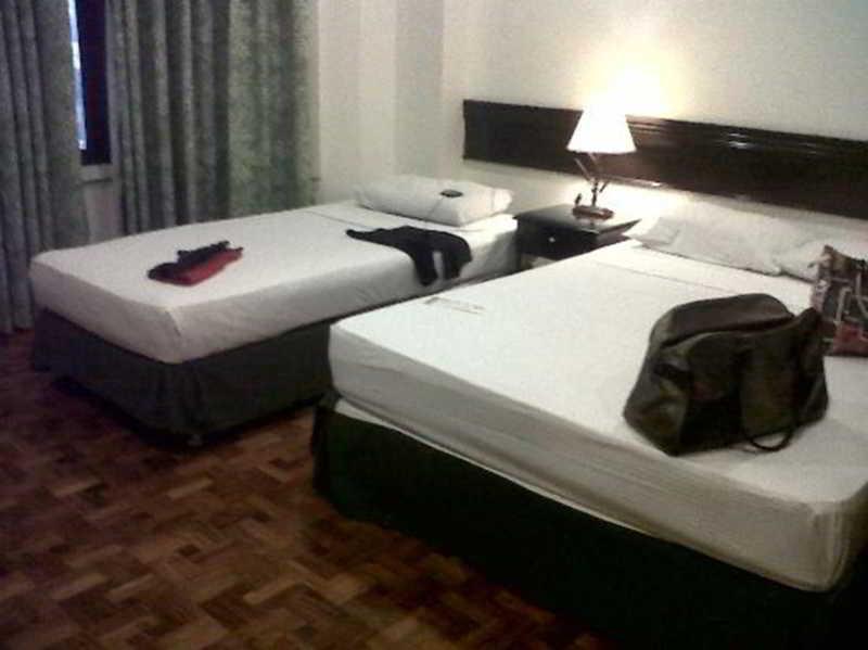 โรงแรมริชวิลล์ Mandaluyong ภายนอก รูปภาพ